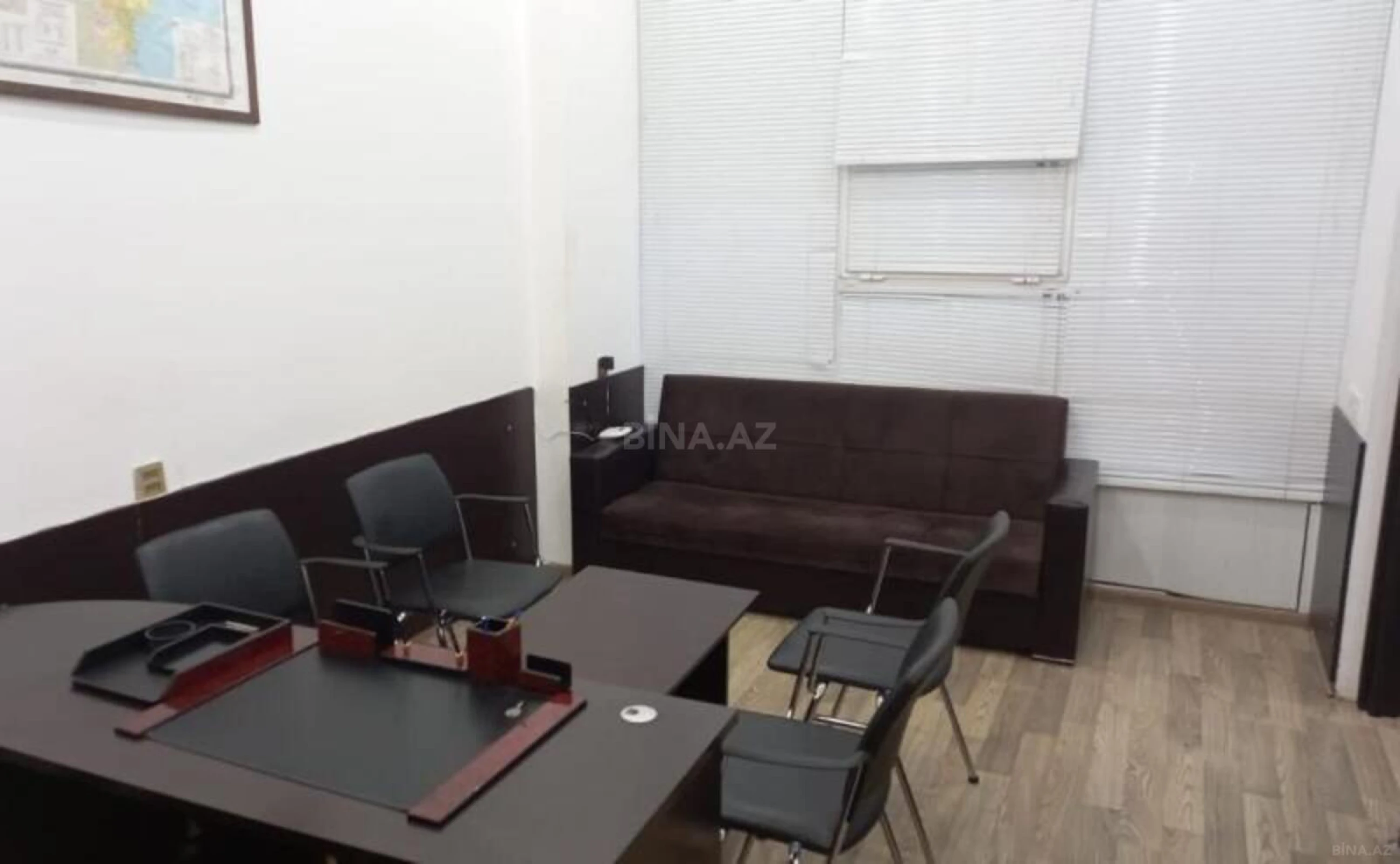 Satılır 3 otaqlı ofis 54 m²