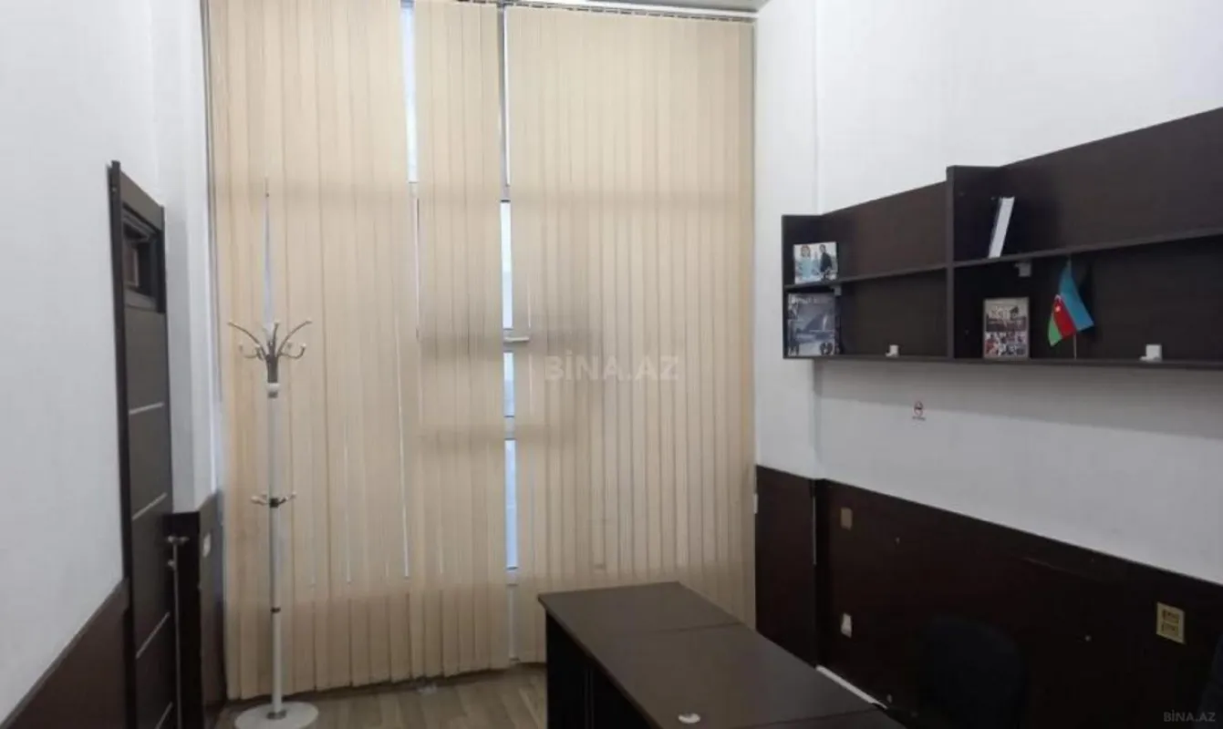 Satılır 3 otaqlı ofis 54 m²