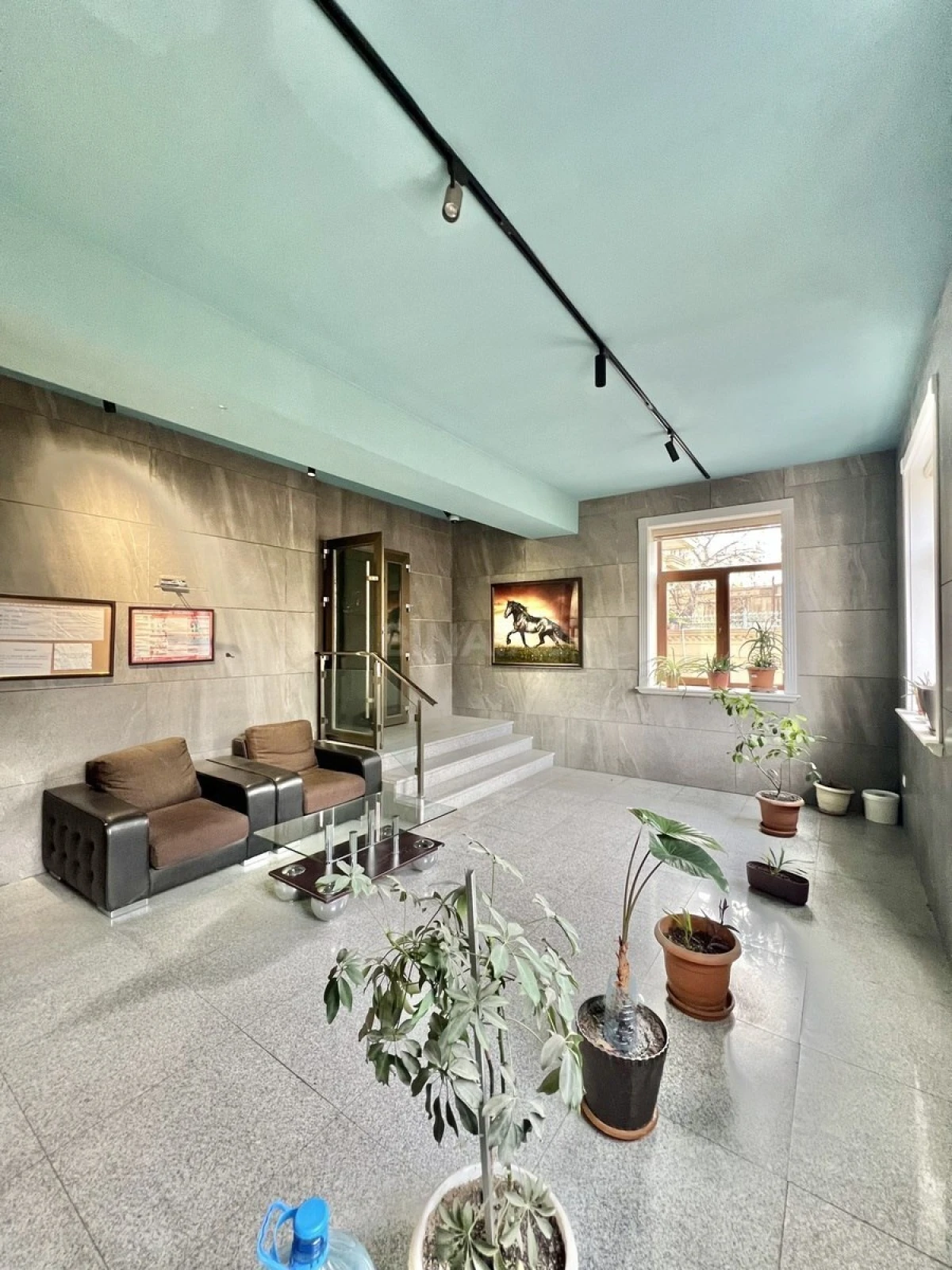 Satılır 2 otaqlı mənzil 111 m²