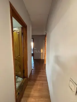 Kirayə verilir 2 otaqlı mənzil 83 m²