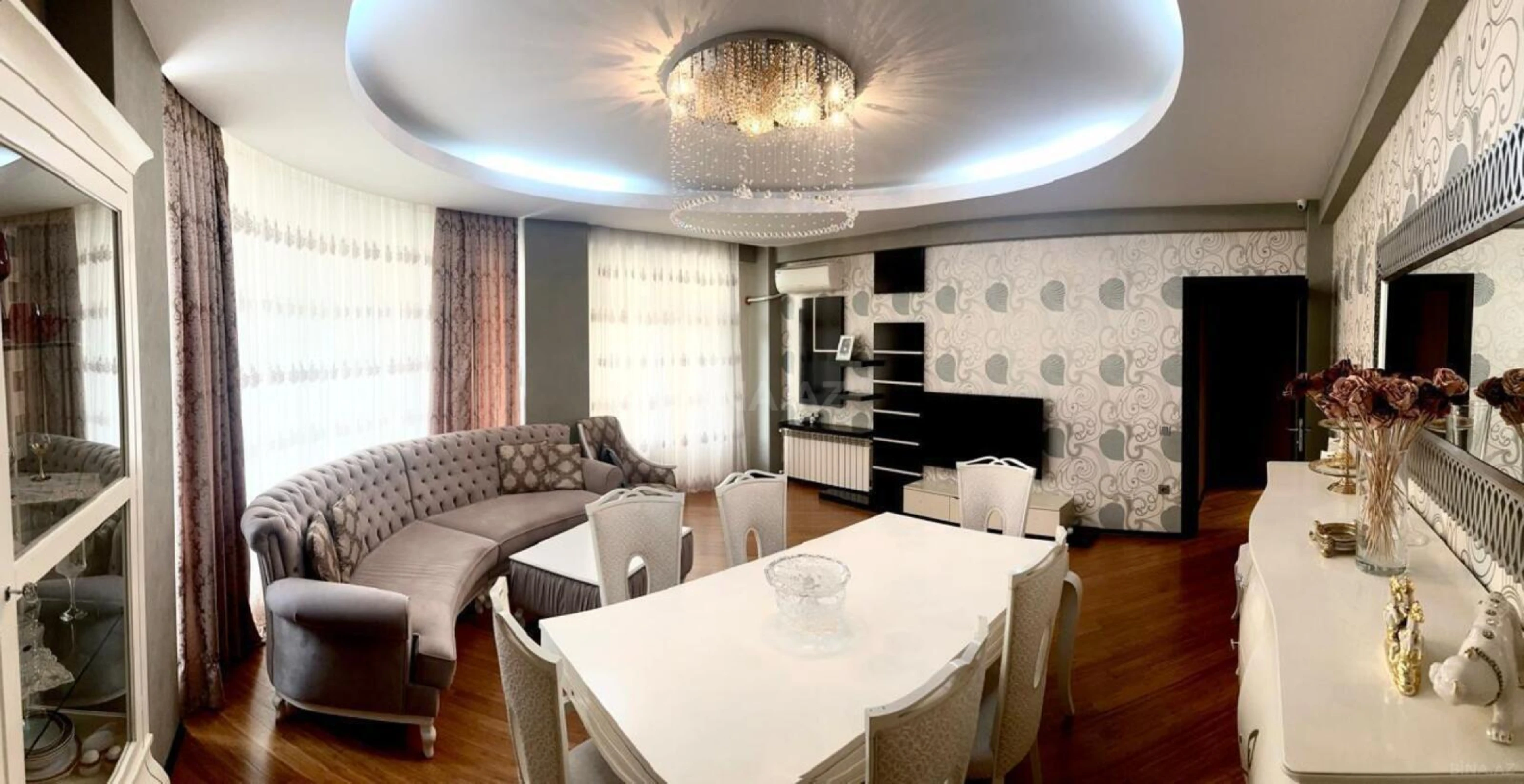 Satılır 3 otaqlı mənzil 170 m²