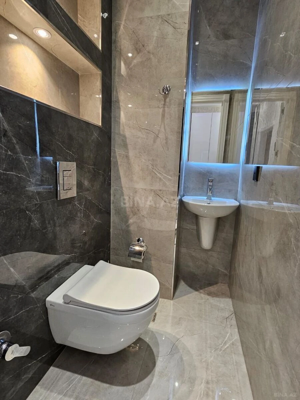 Kirayə verilir 3 otaqlı mənzil 117 m²