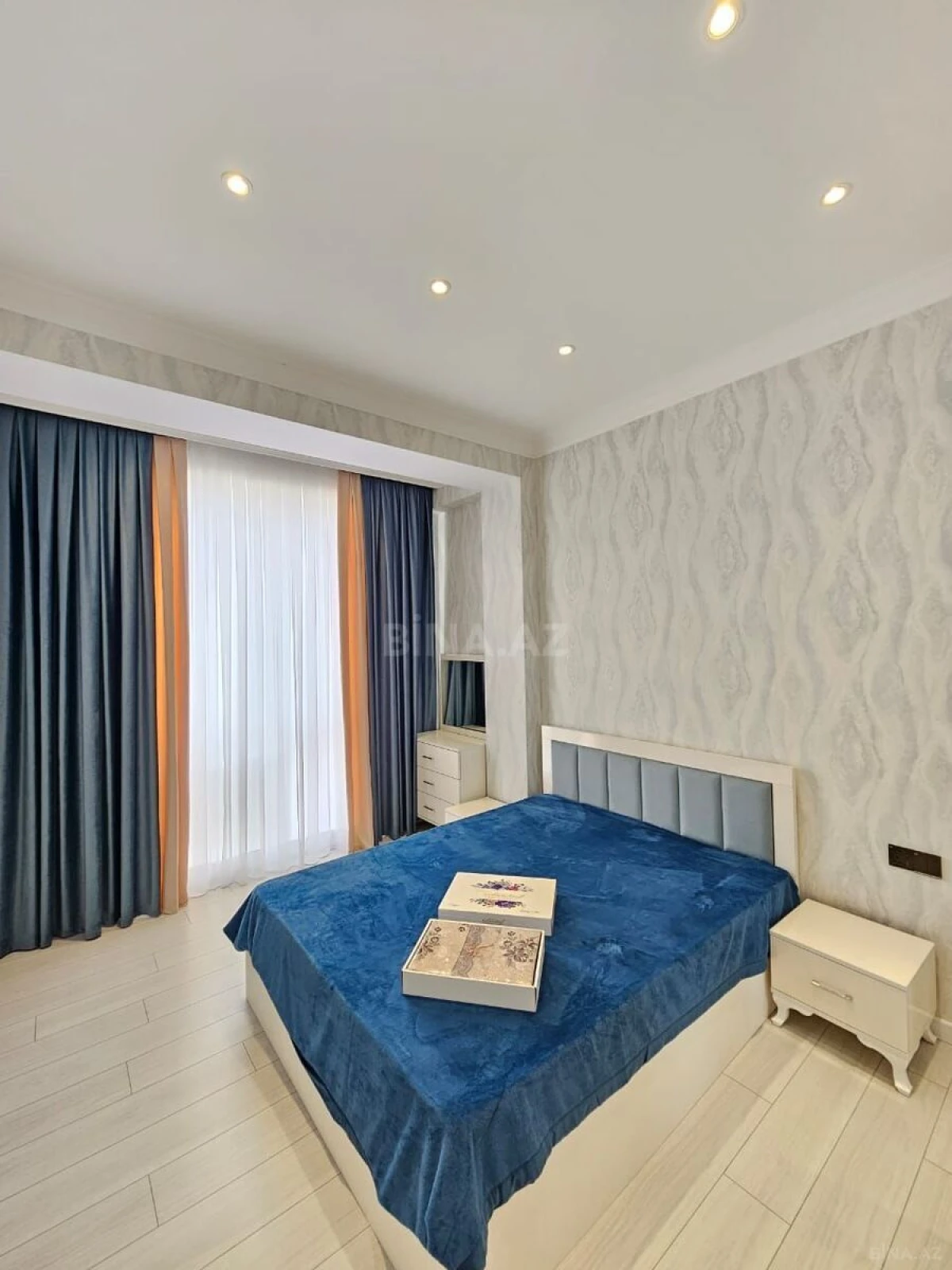 Kirayə verilir 3 otaqlı mənzil 117 m²