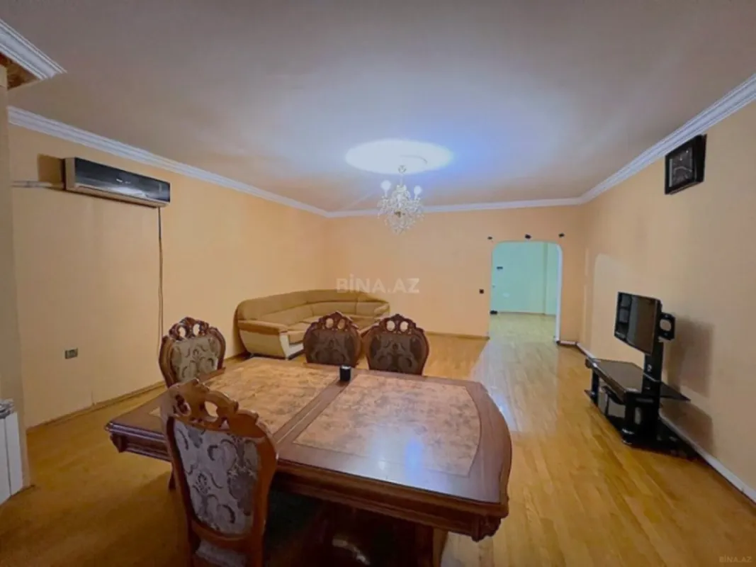 Satılır 3 otaqlı mənzil 140 m²
