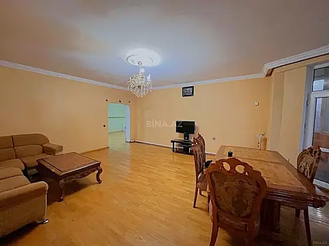Satılır 3 otaqlı mənzil 140 m²
