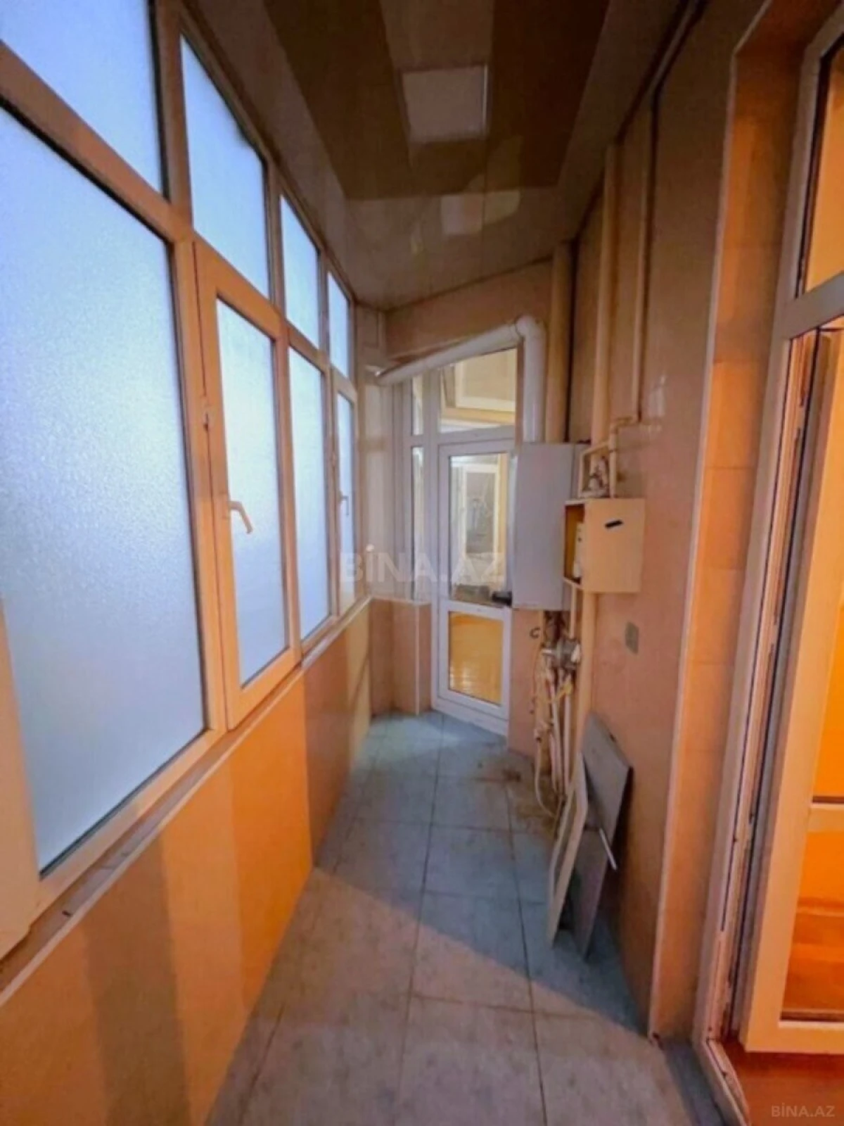 Satılır 3 otaqlı mənzil 140 m²