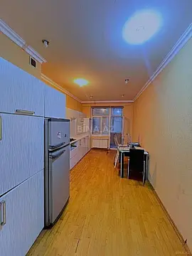 Satılır 3 otaqlı mənzil 140 m²