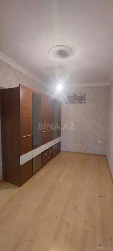 Satılır 6 otaqlı həyət evi 230 m²