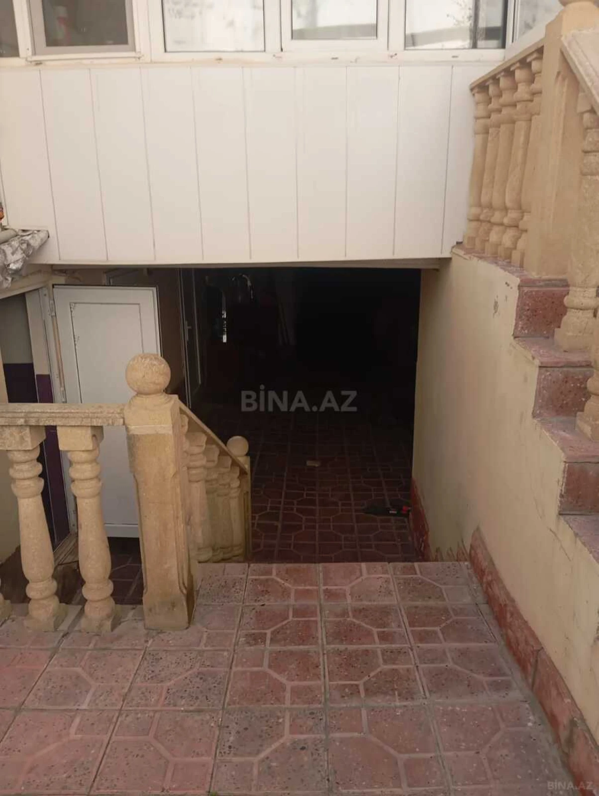 Satılır 6 otaqlı həyət evi 230 m²
