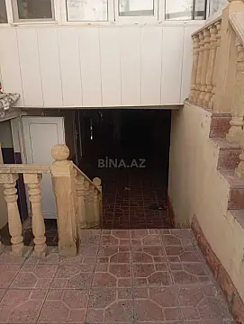 Satılır 6 otaqlı həyət evi 230 m²