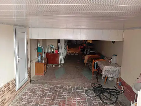 Satılır 6 otaqlı həyət evi 230 m²