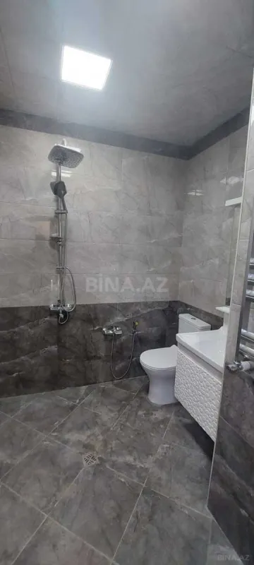 Satılır 6 otaqlı həyət evi 230 m²
