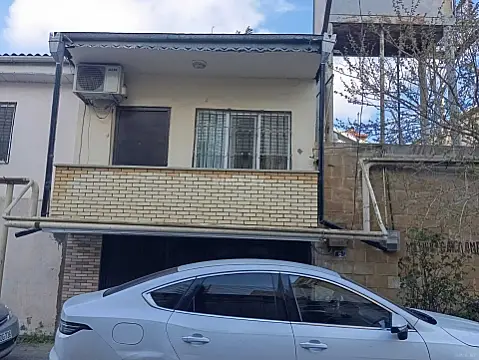 Satılır 6 otaqlı həyət evi 230 m²