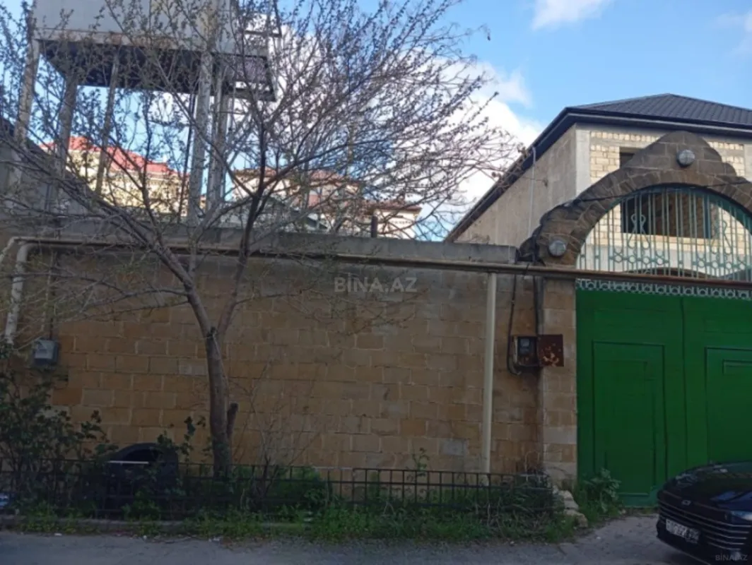 Satılır 6 otaqlı həyət evi 230 m²