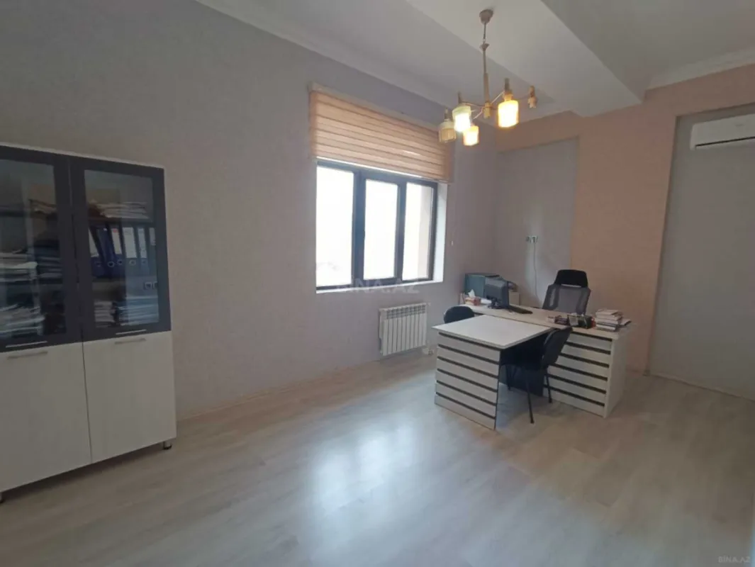 Kirayə verilir 3 otaqlı ofis 110 m²