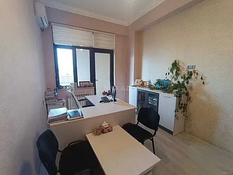 Kirayə verilir 3 otaqlı ofis 110 m²