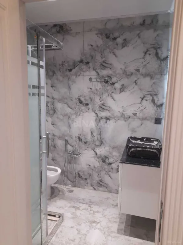 Satılır 3 otaqlı mənzil 125 m²