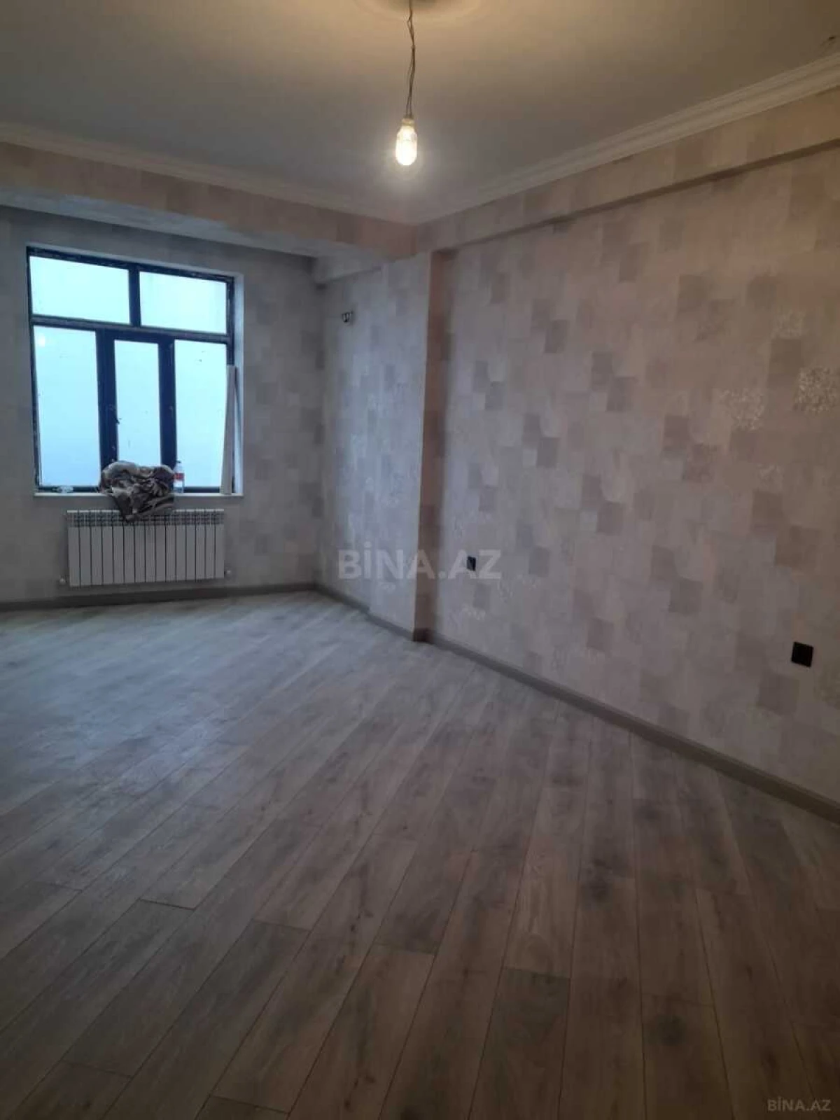 Satılır 3 otaqlı mənzil 125 m²