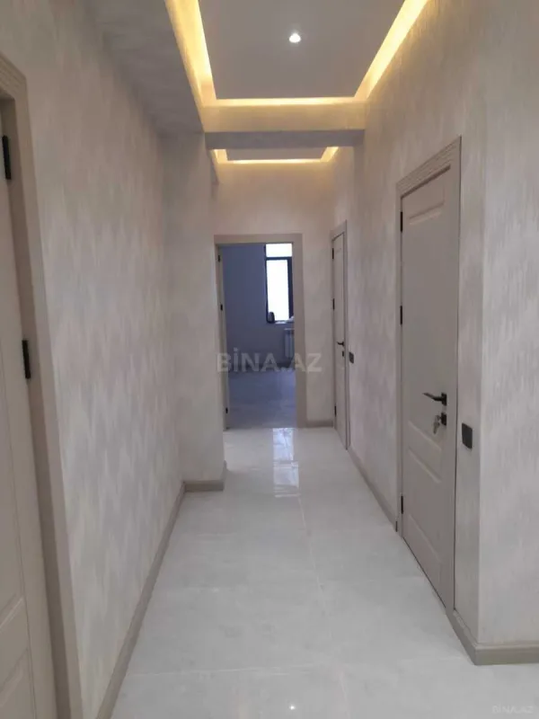 Satılır 3 otaqlı mənzil 125 m²