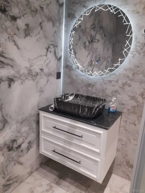 Satılır 3 otaqlı mənzil 125 m²