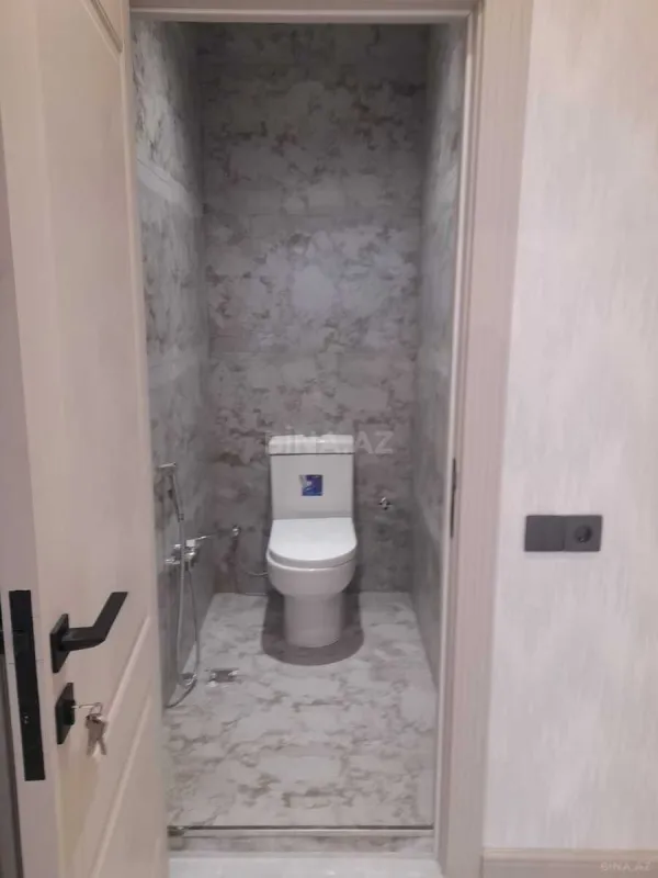 Satılır 3 otaqlı mənzil 125 m²