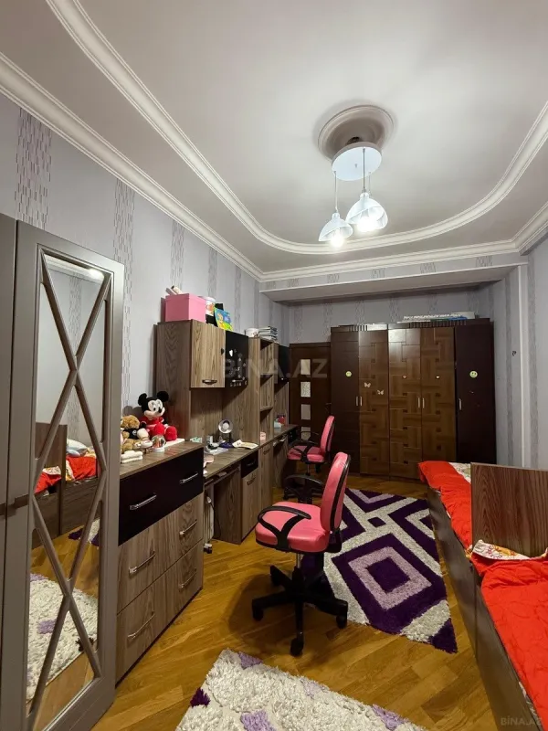 Satılır 3 otaqlı mənzil 108 m²
