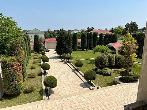 Kirayə verilir 6 otaqlı həyət evi 420 m²