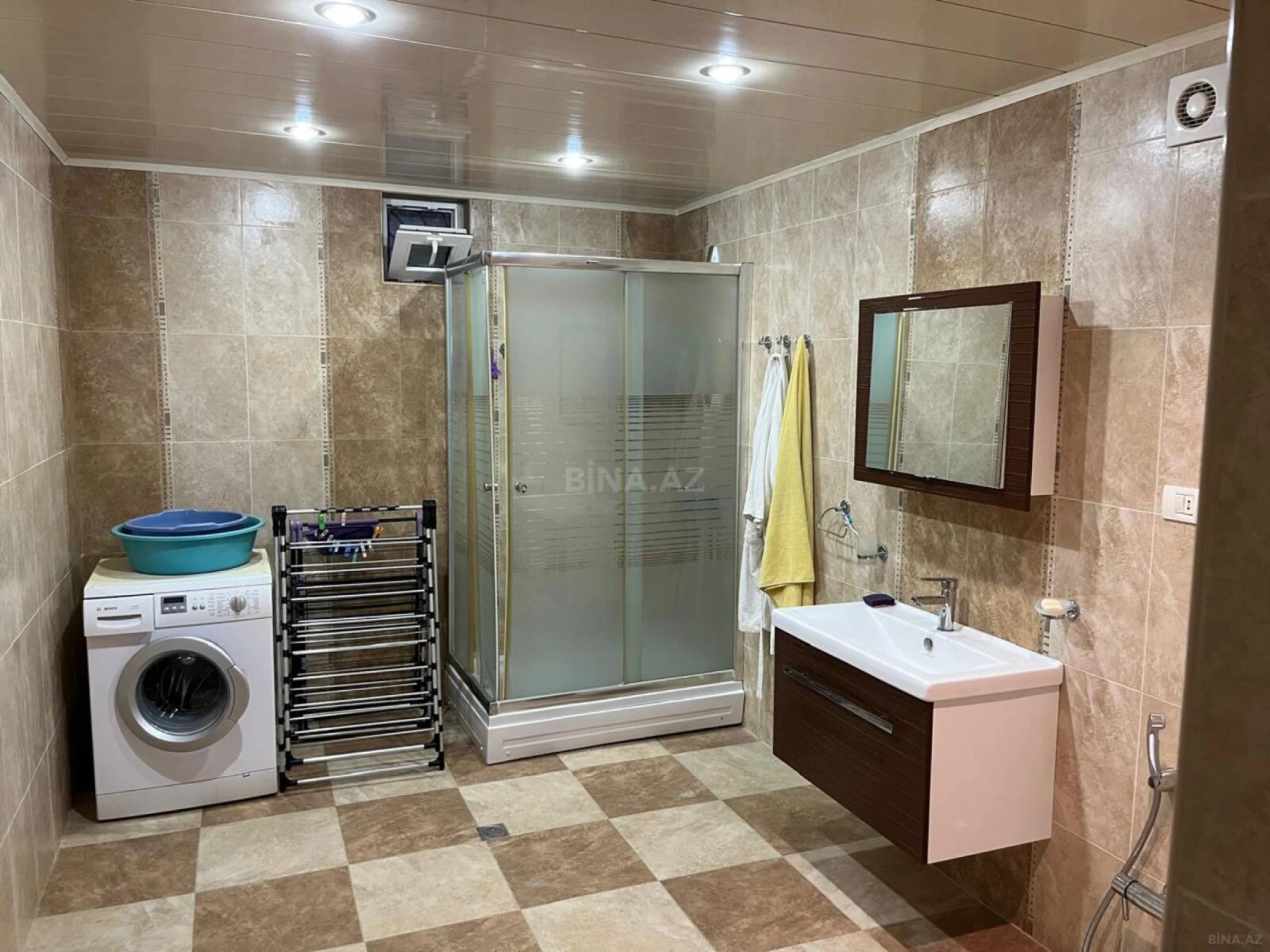 Kirayə verilir 6 otaqlı həyət evi 420 m²