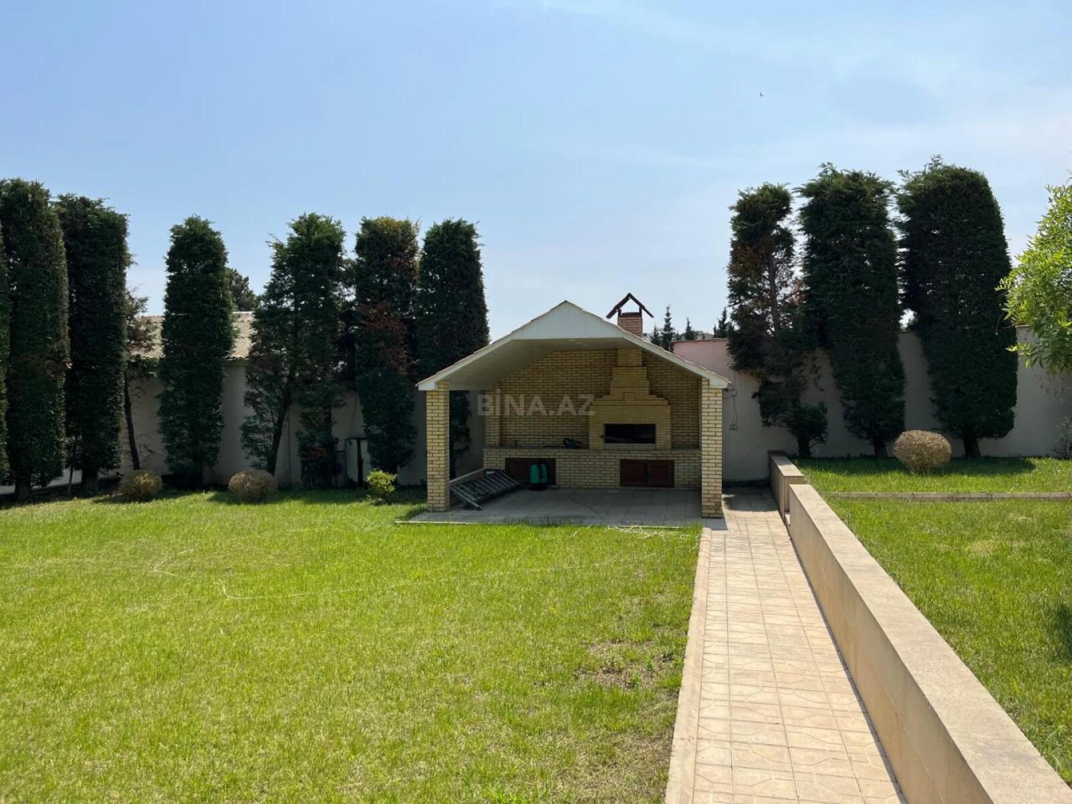 Kirayə verilir 6 otaqlı həyət evi 420 m²