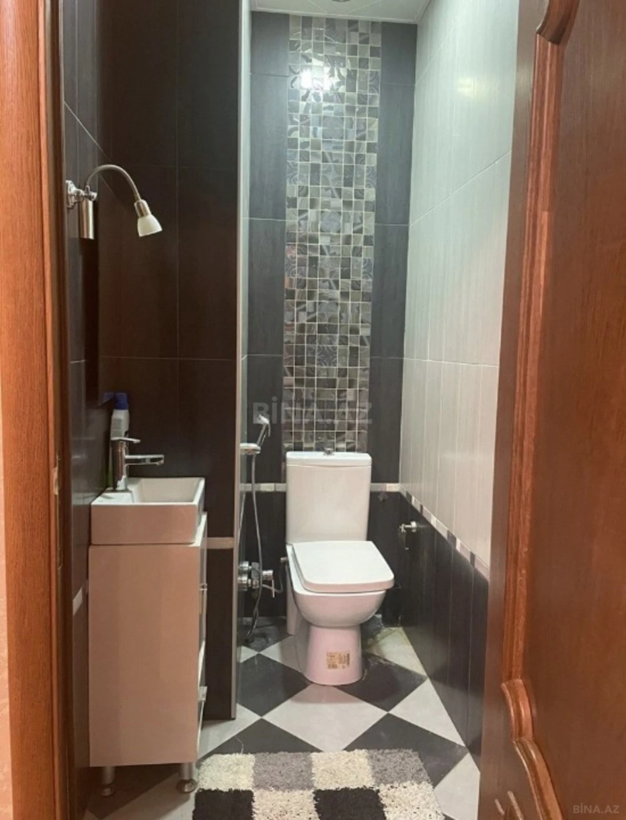 Satılır 4 otaqlı mənzil 170 m²