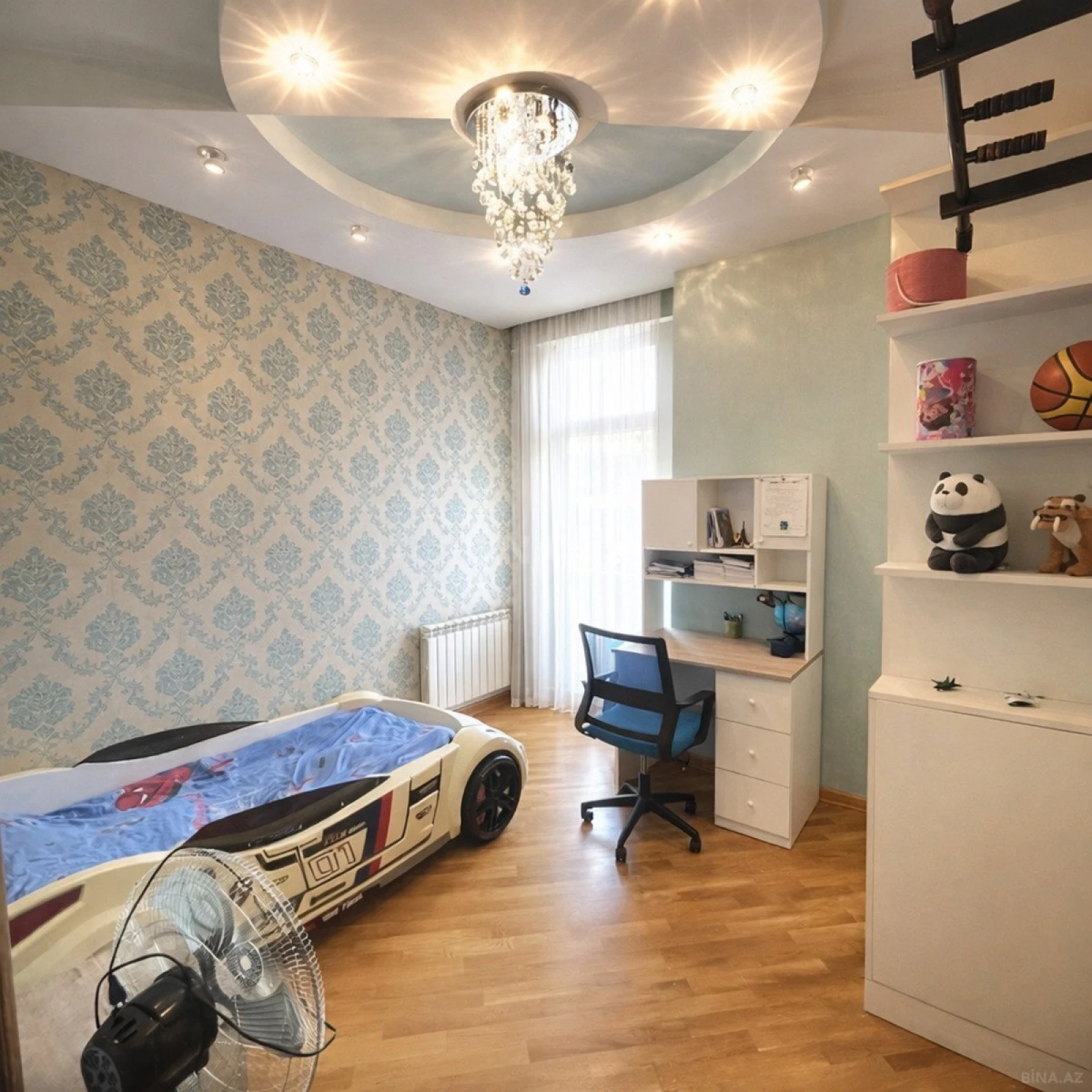 Satılır 4 otaqlı mənzil 170 m²