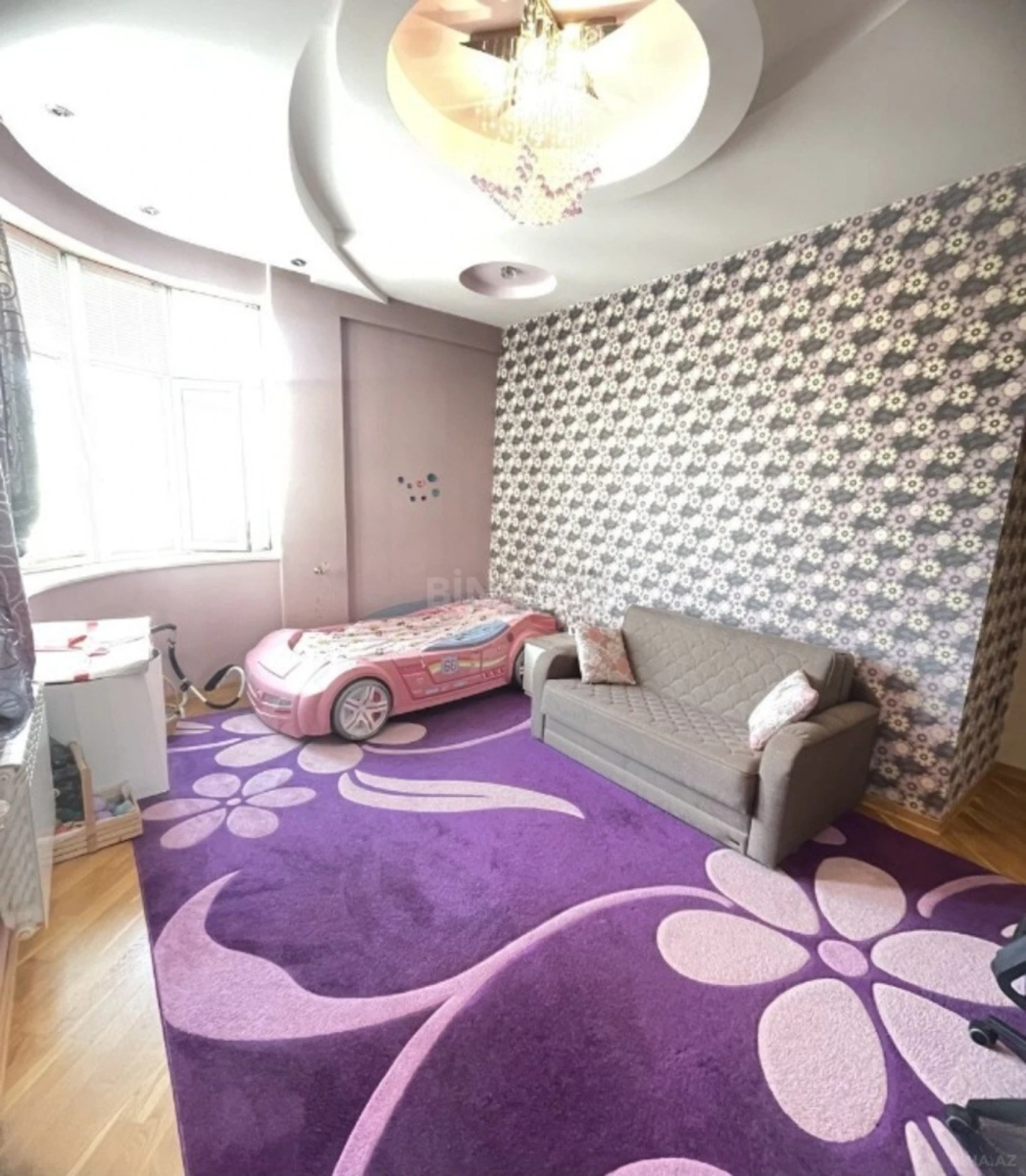 Satılır 4 otaqlı mənzil 170 m²