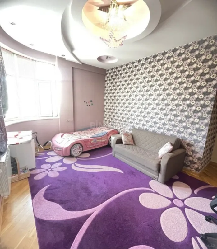 Satılır 4 otaqlı mənzil 170 m²