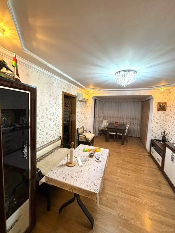 Satılır 3 otaqlı mənzil 70 m²