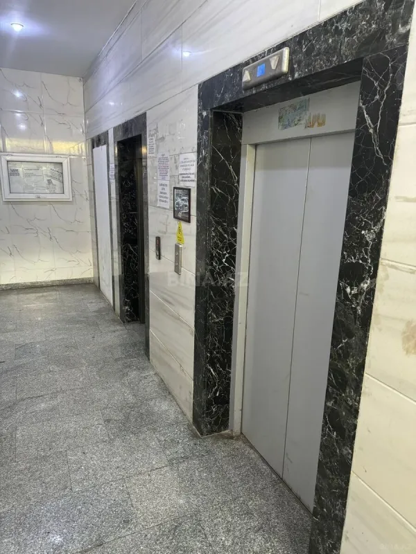 Satılır 3 otaqlı mənzil 98 m²