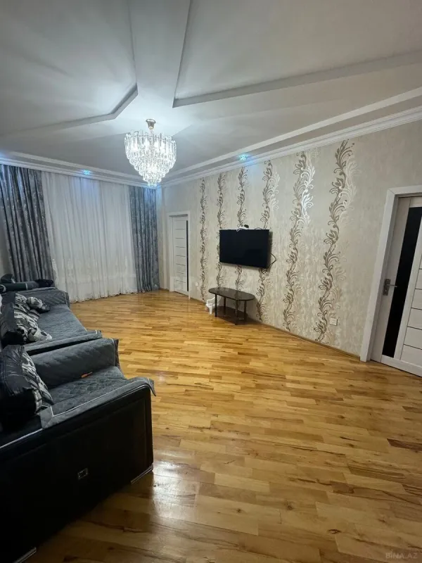 Satılır 3 otaqlı mənzil 98 m²
