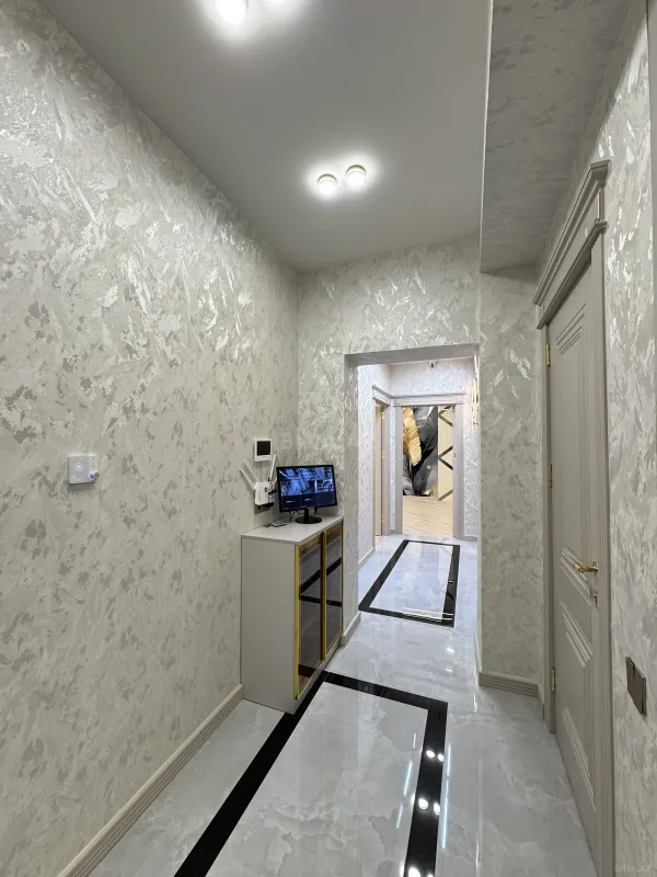 Satılır 3 otaqlı mənzil 110 m²