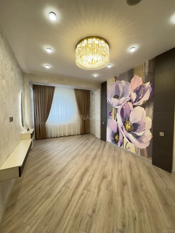 Satılır 3 otaqlı mənzil 110 m²