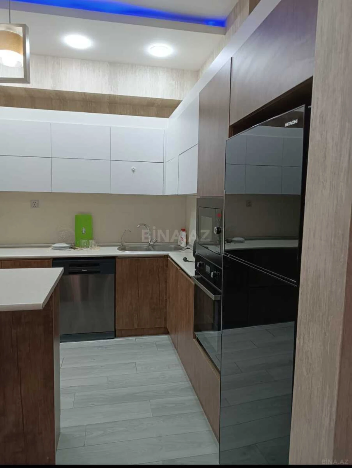 Kirayə verilir 3 otaqlı mənzil 110 m²