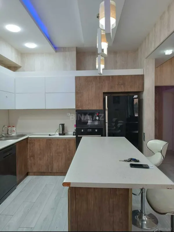 Kirayə verilir 3 otaqlı mənzil 110 m²