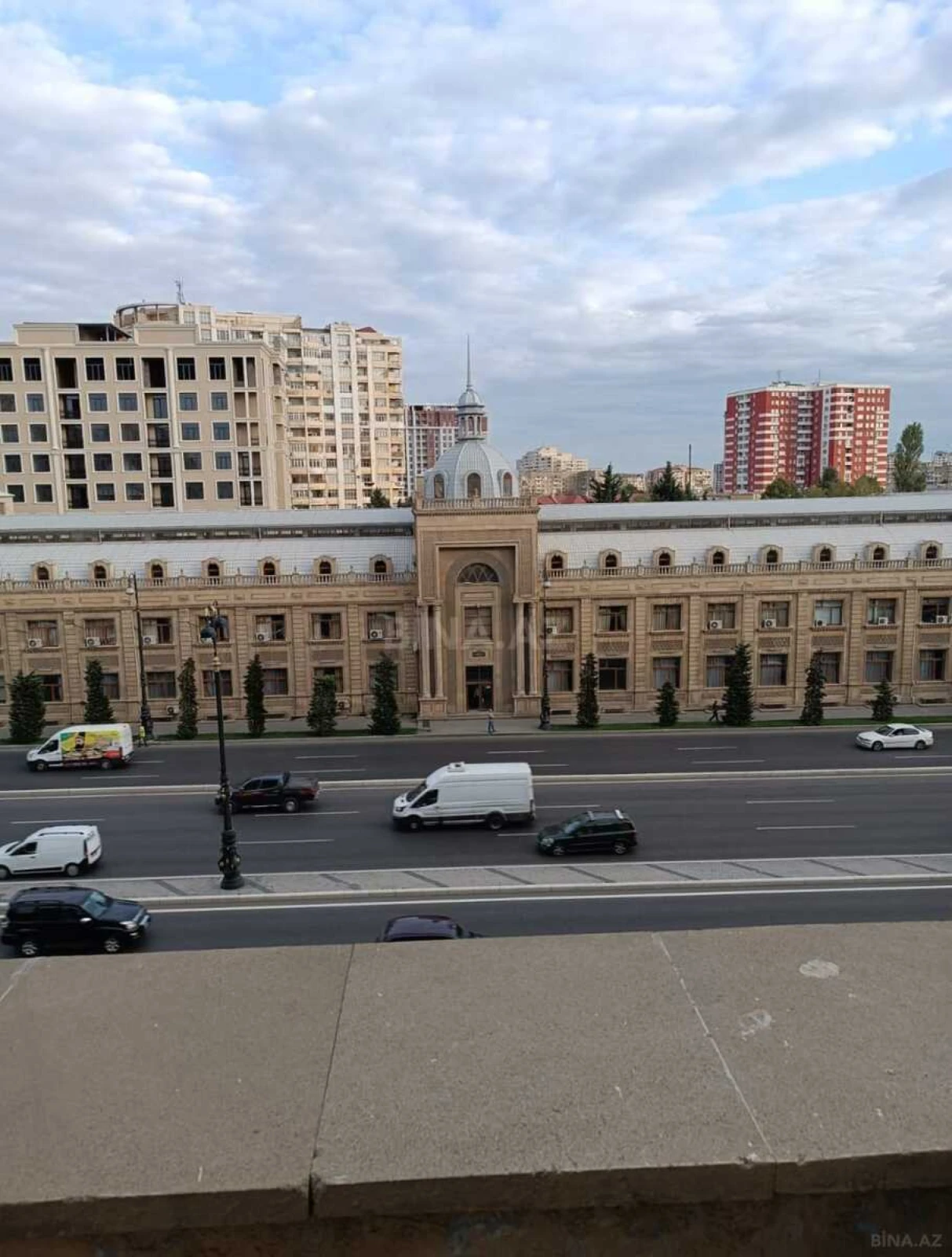 Kirayə verilir 3 otaqlı mənzil 110 m²