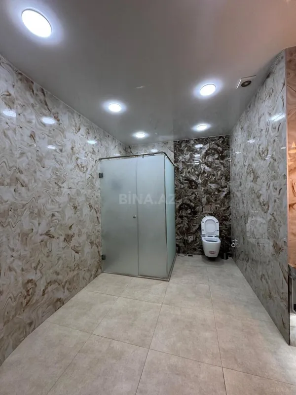 Satılır 4 otaqlı mənzil 220 m²