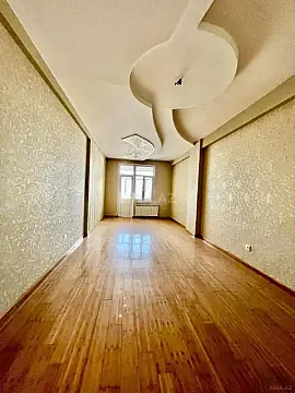 Satılır 3 otaqlı mənzil 135 m² — Bakı 3 otaq 135.00 m²