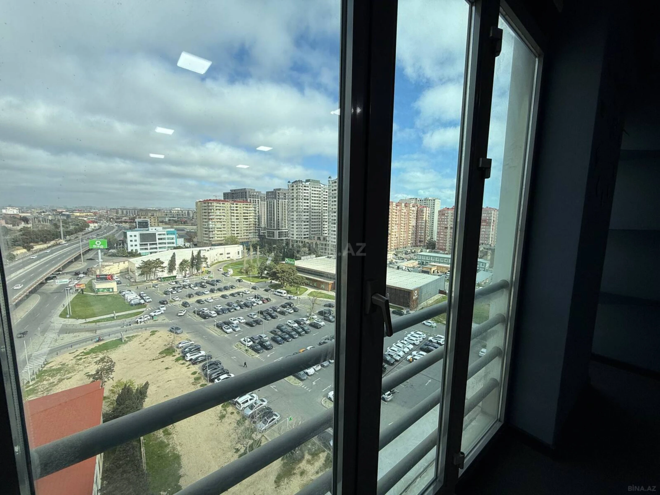 Kirayə verilir 6 otaqlı ofis 190 m²