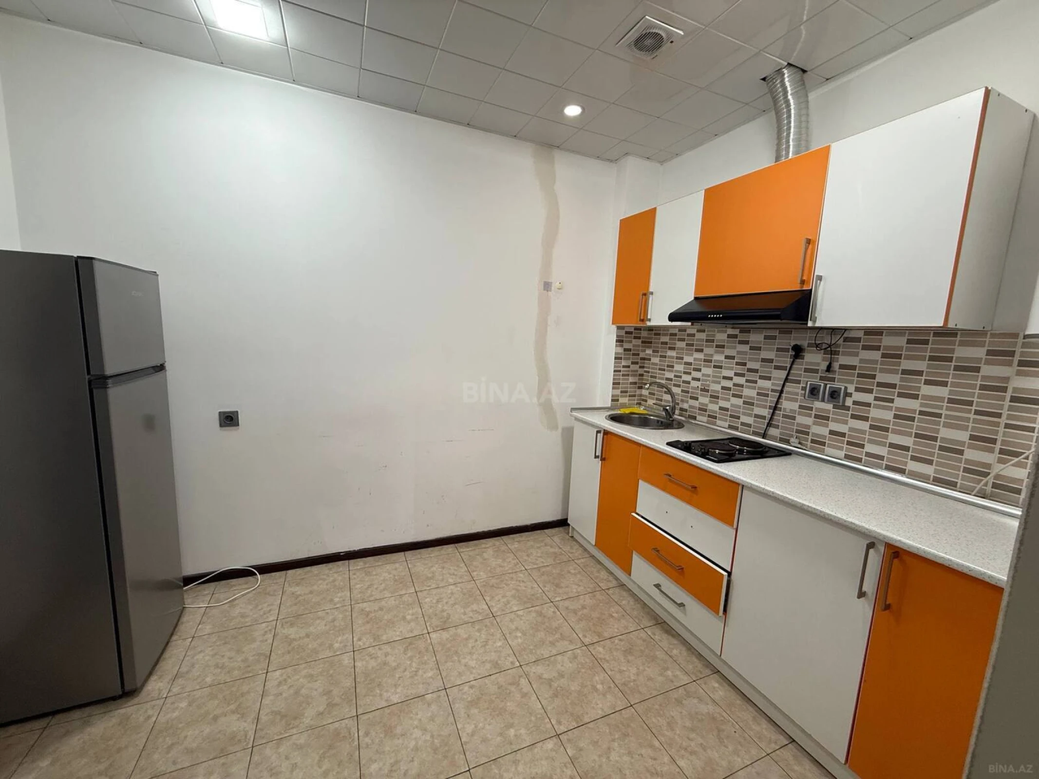Kirayə verilir 6 otaqlı ofis 190 m²