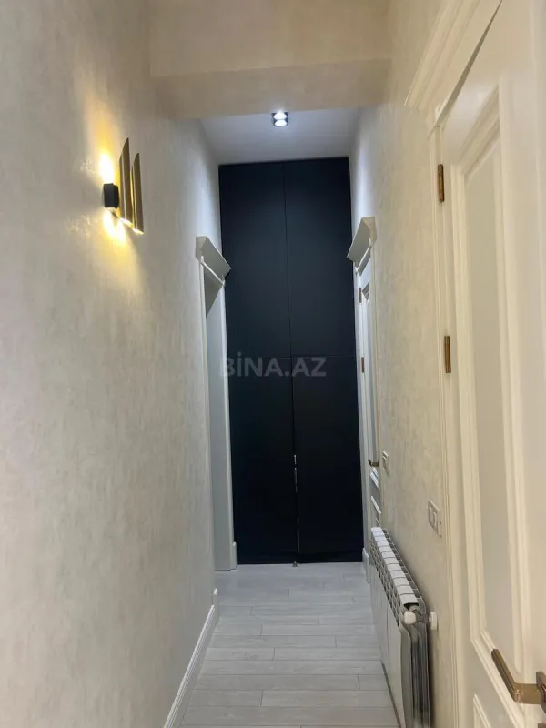 Satılır 3 otaqlı mənzil 107.2 m²