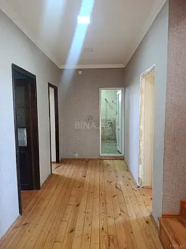 Satılır 5 otaqlı həyət evi 220 m²
