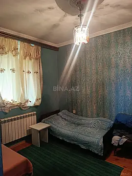 Satılır 5 otaqlı həyət evi 220 m²