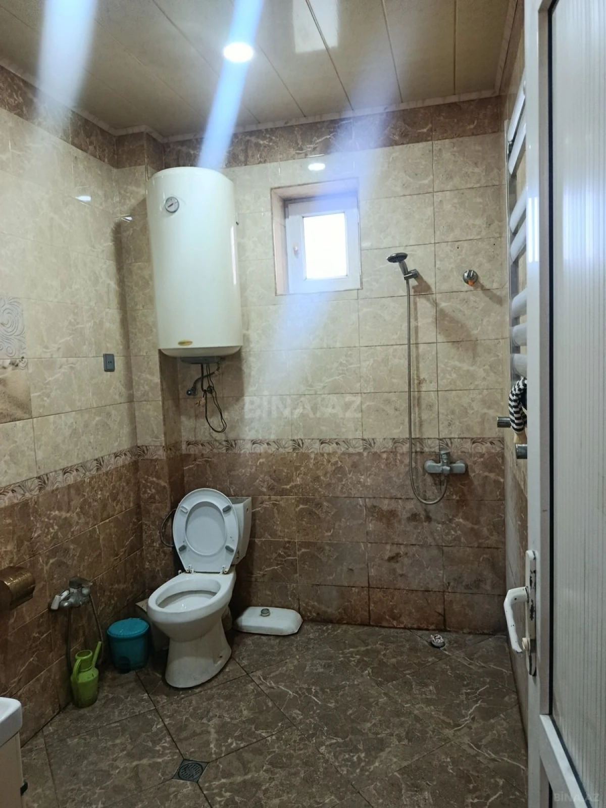 Satılır 5 otaqlı həyət evi 220 m²