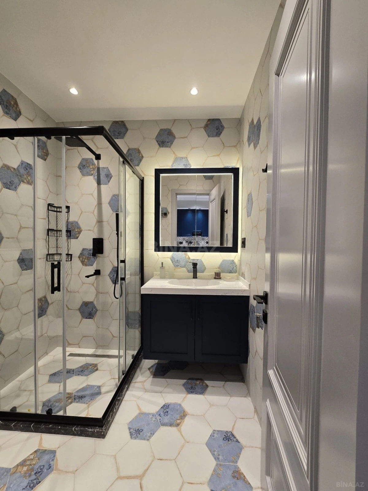 Kirayə verilir 2 otaqlı mənzil 53 m²